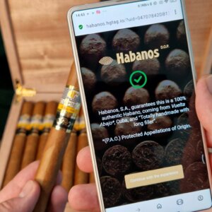 Cohiba Esplendidos Gran Reserva with NFC technology in the cigar band